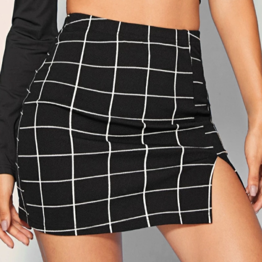 SHEIN Grid Mini Skirt
